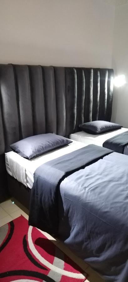Cheers Guest House Evander Room photo